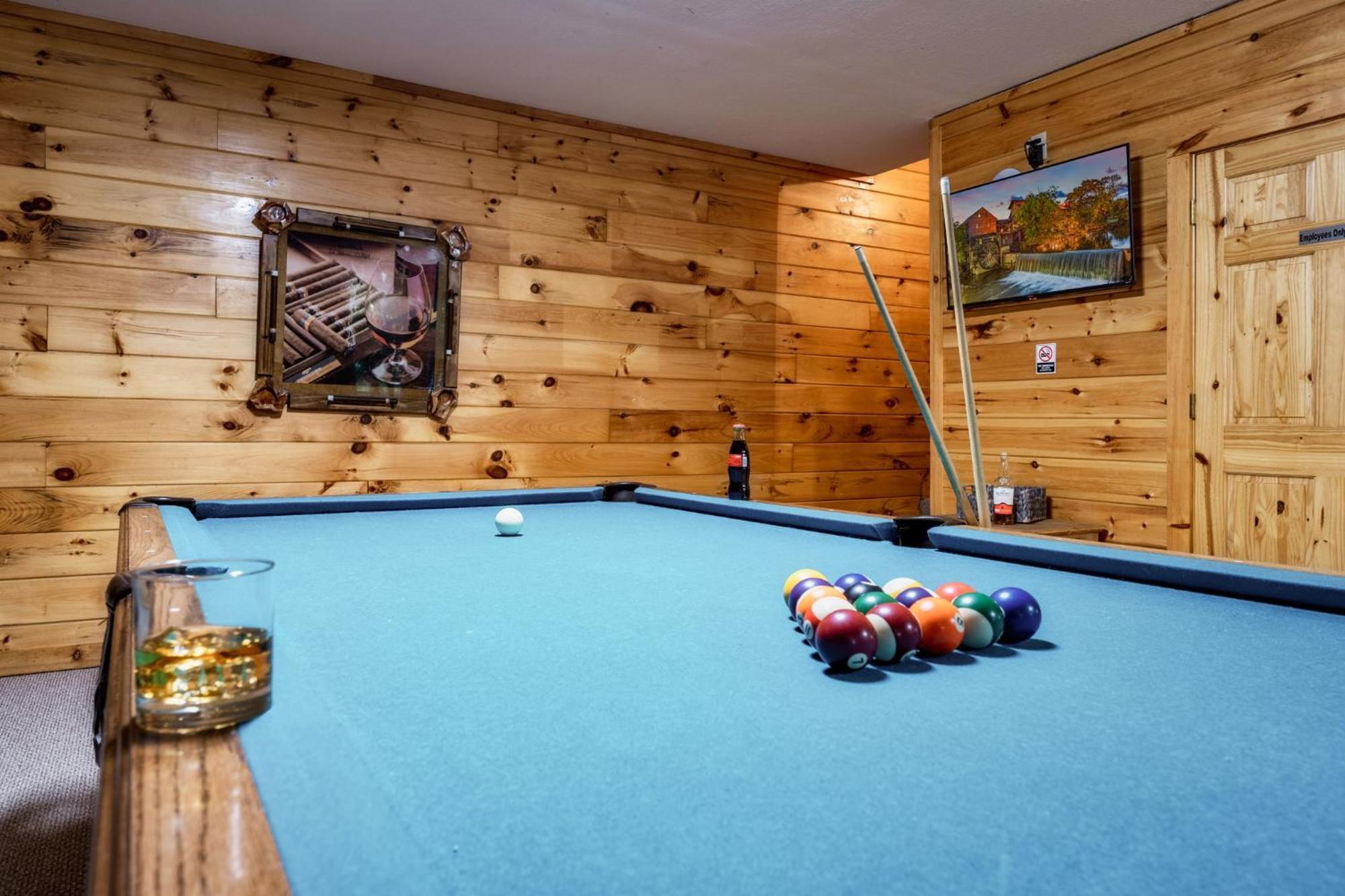 Alpine Resort Near Dollywood, Hot Tub, Game Room, Outdoor Pool, Fast Wifi 鸽子谷 外观 照片
